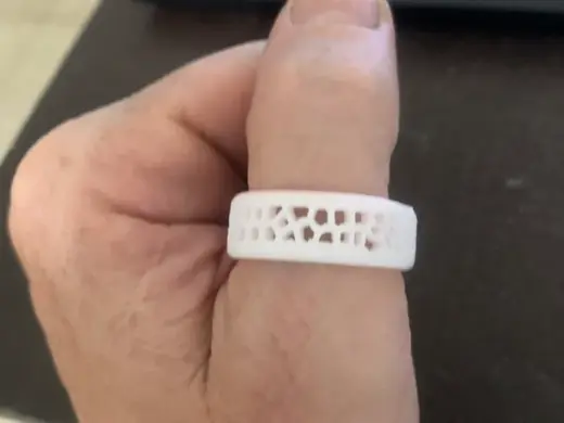 ring with central workmanship