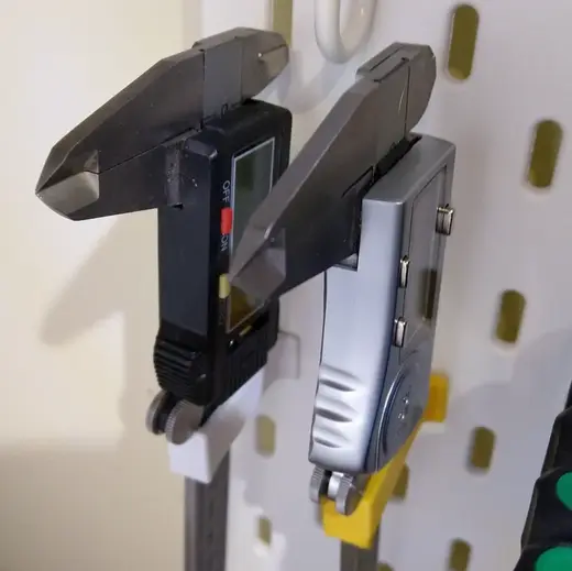 Ikea-Skadis Messschiebehalter