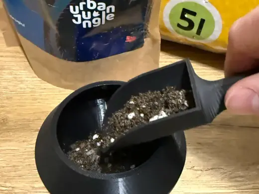 Planting Soil Scoop / Hand Trowel