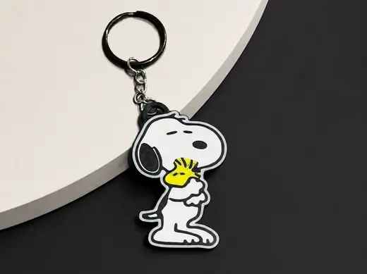 adorable Snoopy-inspired keychain