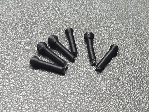 Micro articulated joints for toys