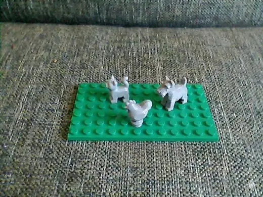 Assorted LE GO animals V2 and minifig hair