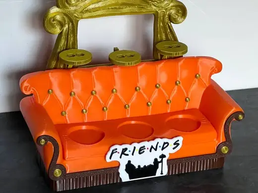 FRIENDS couch for McDonalds figures