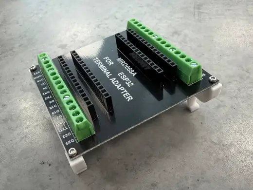 ESP32 Terminal MRD068A DIN Mount M2x8