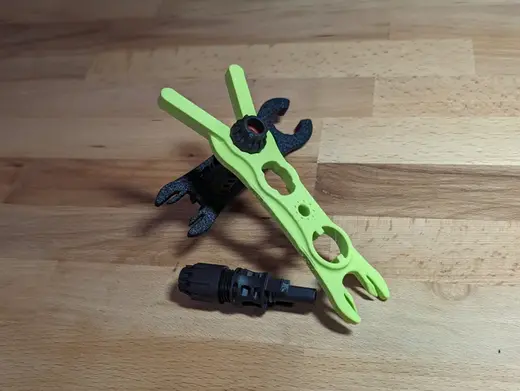 MC4 & EVO2 PV solar wrench with more grip