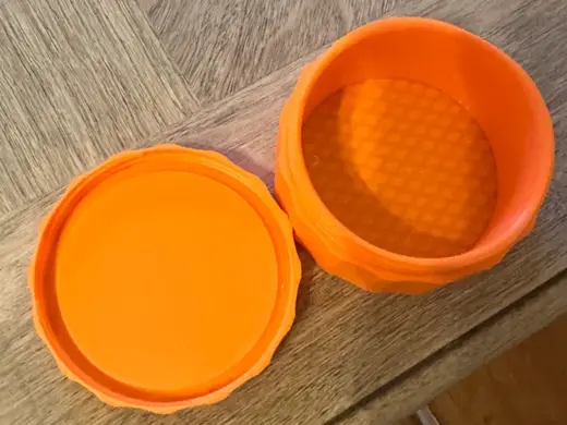 Ice fishing bait puck wax worms