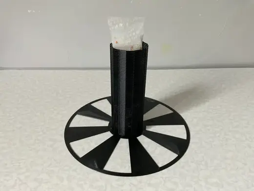 Dual spool stand with dessicant hole vase mode