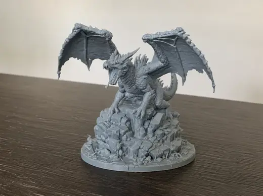 Dreadfang (Dragon mini figure)