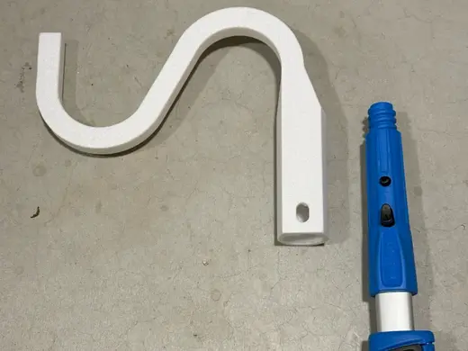 Christmas Light Hanger for Pole