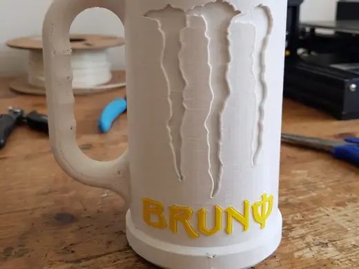 Caneca Monster nome bruno