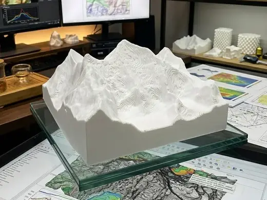 珠穆拉玛峰