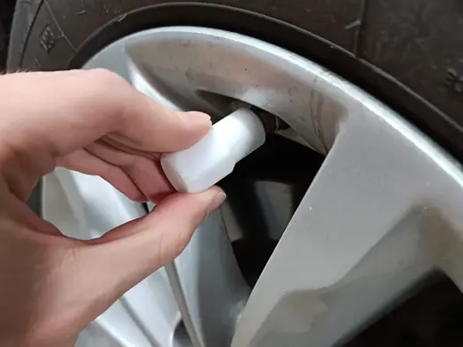 Car tyre stem valve cap removal tool