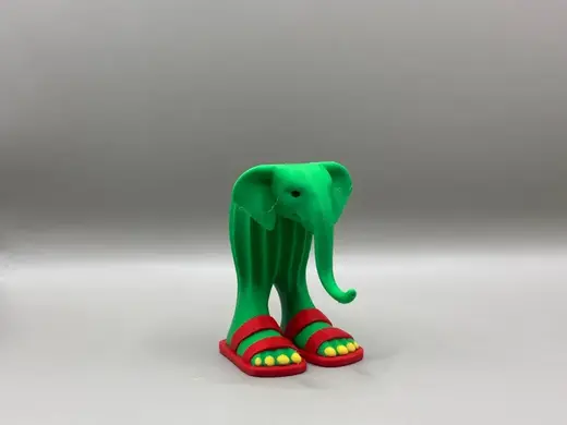 Lirilì Larilà - an elephant in the desert