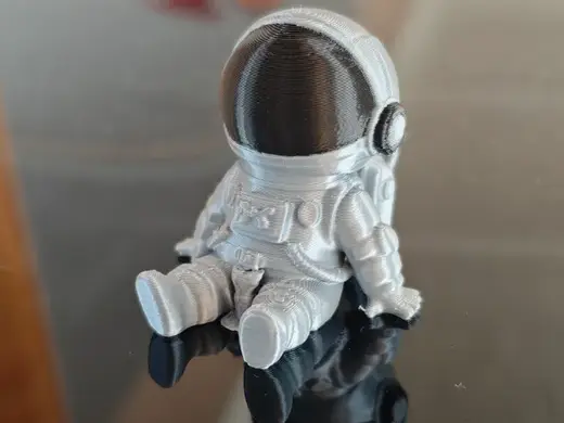 Luno the cute astronaut stargazing