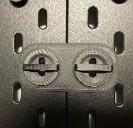 Skadis T-clip connector