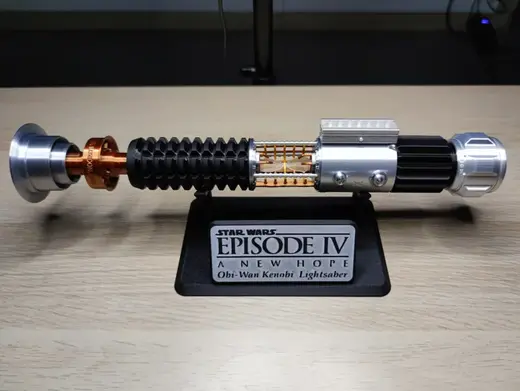 Obi-Wan Kenobi Lightsaber with Crystall Chamber