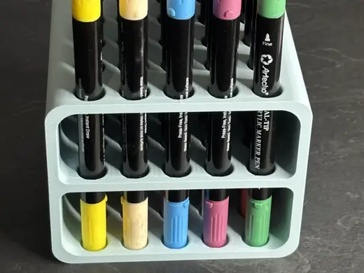 Acryl Marker Holder with mittle bridge