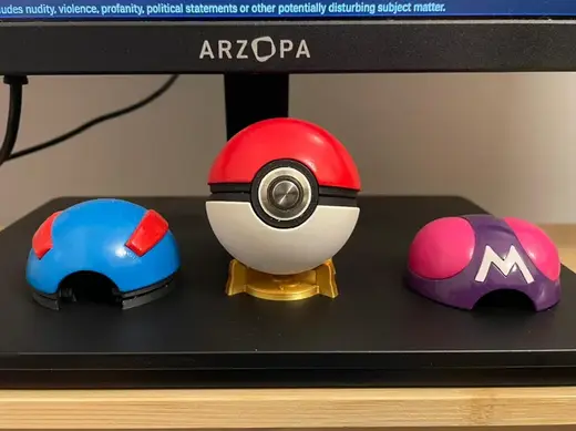 The pokeball - Working led button and interiors