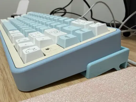 机械键盘脚托