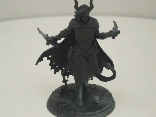 Miniatura D&D Tiefling - Assassin Necromancer 45mm