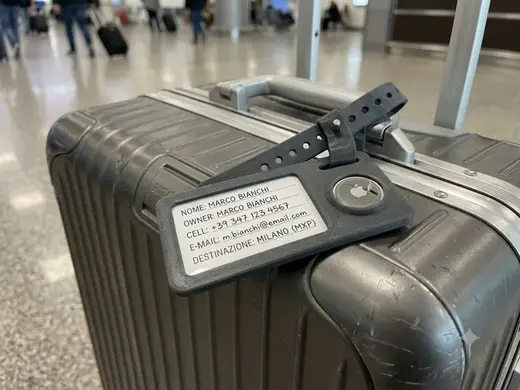 Name Tag for baggage with AirTag
