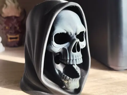 The Reaper Lamp – Skull Lamp with Hood