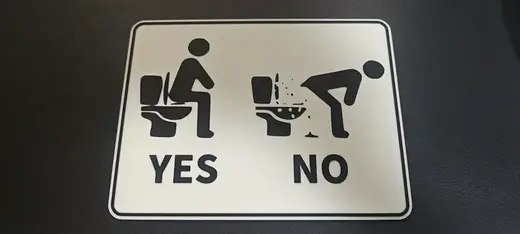 厕所标牌funny toilet sign