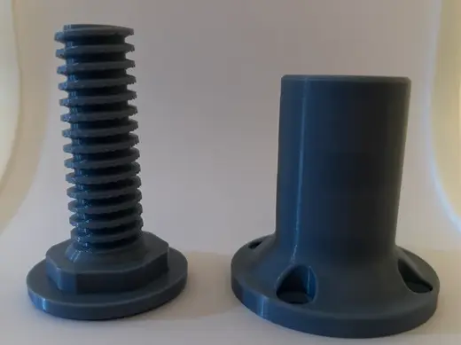 Möbelfuss mit Halter für Blende bzw. mit Abdeckung