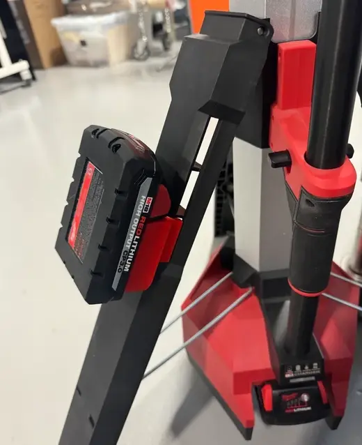 Milwaukee Rocket Light M18 Battery Holder