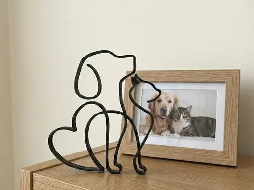 Minimalist Dog & Cat Heart - One Line Art Decor