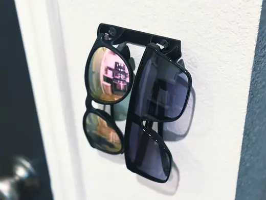 2 Banger Sunglasses Wall Mount