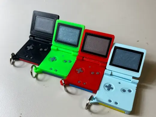 Articulated Keychain Gameboy Advance SP
