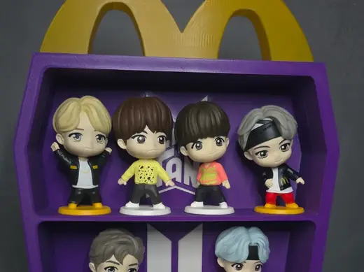 Base de cajita feliz para los TinyTAN de BTS