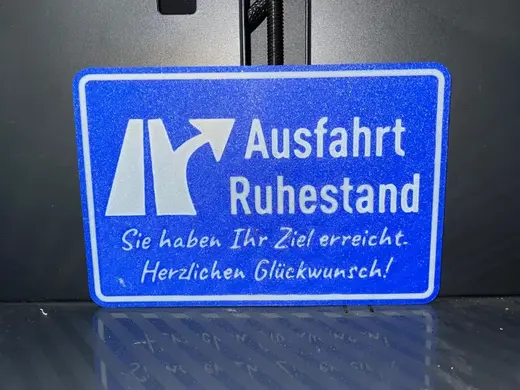 Lustiges Schild: Ausfahr Ruhestand