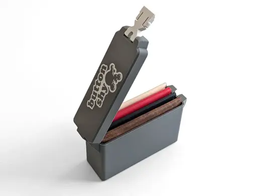 Button Shy - 3-4 Wallet Game Bin