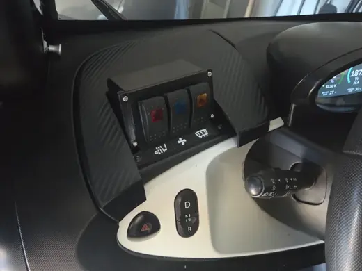 Renault Twizy – 3 Switch Glovebox Console