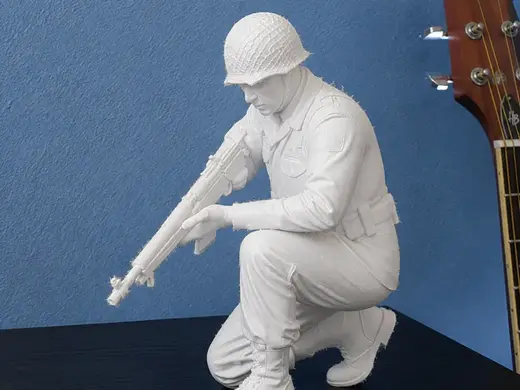 Kneeling WWII Infantry Soldier Statue