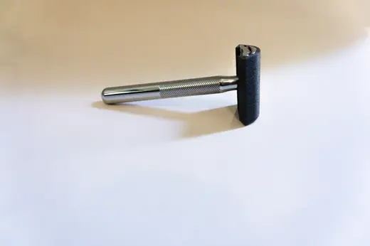 Safety razor guard, King C Gillette