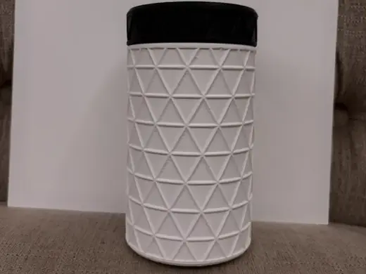 Tennis ball holder