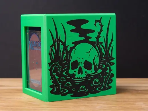 MTG Commander Deck Box - Poison- 135 Sleeved Cards