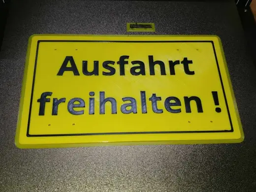 Schild Ausfahrt freihalten ! 250x150