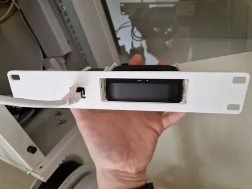 10 Inch Rack - Philips Hue Bridge & POE Splitter