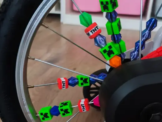 90s Bike Spoke Beads Are Back – Minecraft Edition
