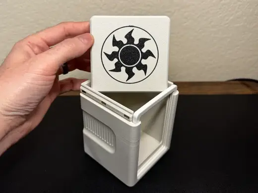 Commander Case Lid - White Mana Symbol