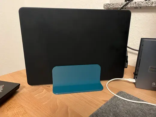 MacBook Air M2 Stand