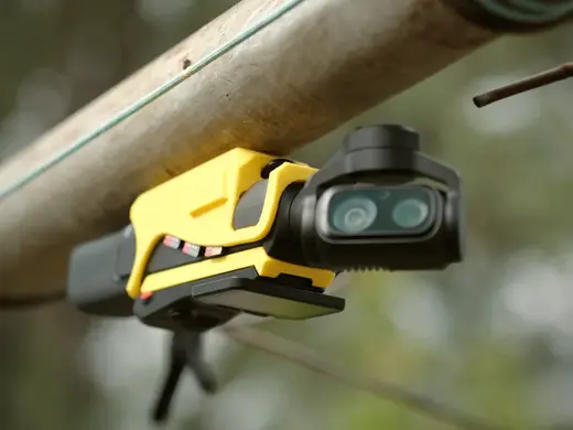 Insta360 Luna Ultra MagCage — Magnetic Case+Dock