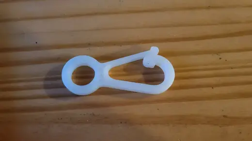 Flag snap hook/clip