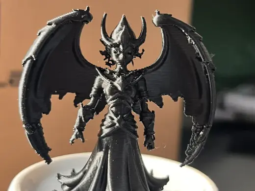 Small Fantasy Figurine - Fallen Angel