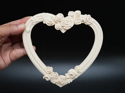 Rose Heart Picture Frame – Romantic Floral Decor