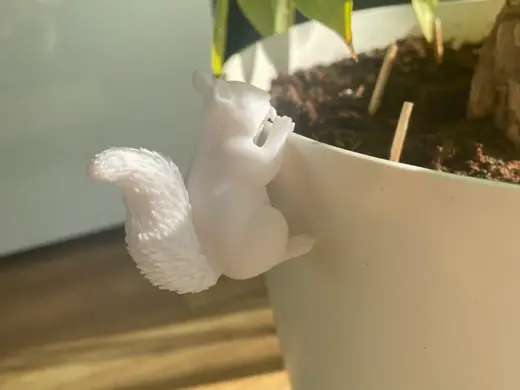 Squirrel Hanger for Flower Pots & Garden